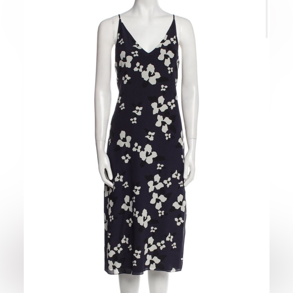 Like 🆕 Theory navy floral print silk slip dress with slit hem